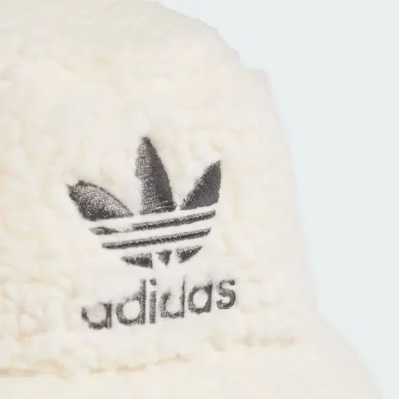 Brand New Adidas Originals White Sherpa Bucket Hat - Picture 3 of 4
